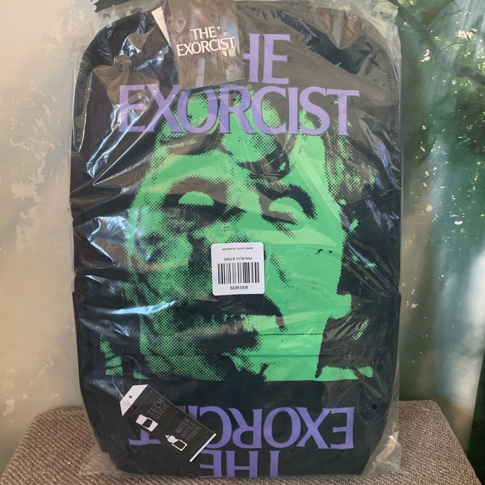 The exorcist large graphic print backpack black - Picture 6 of 6